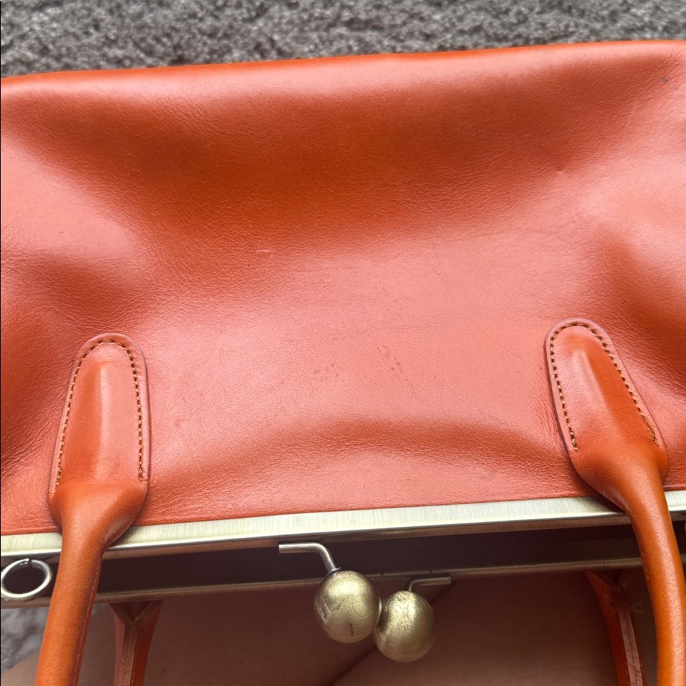 High quality orange handmade leather bag - Picture 3 of 4